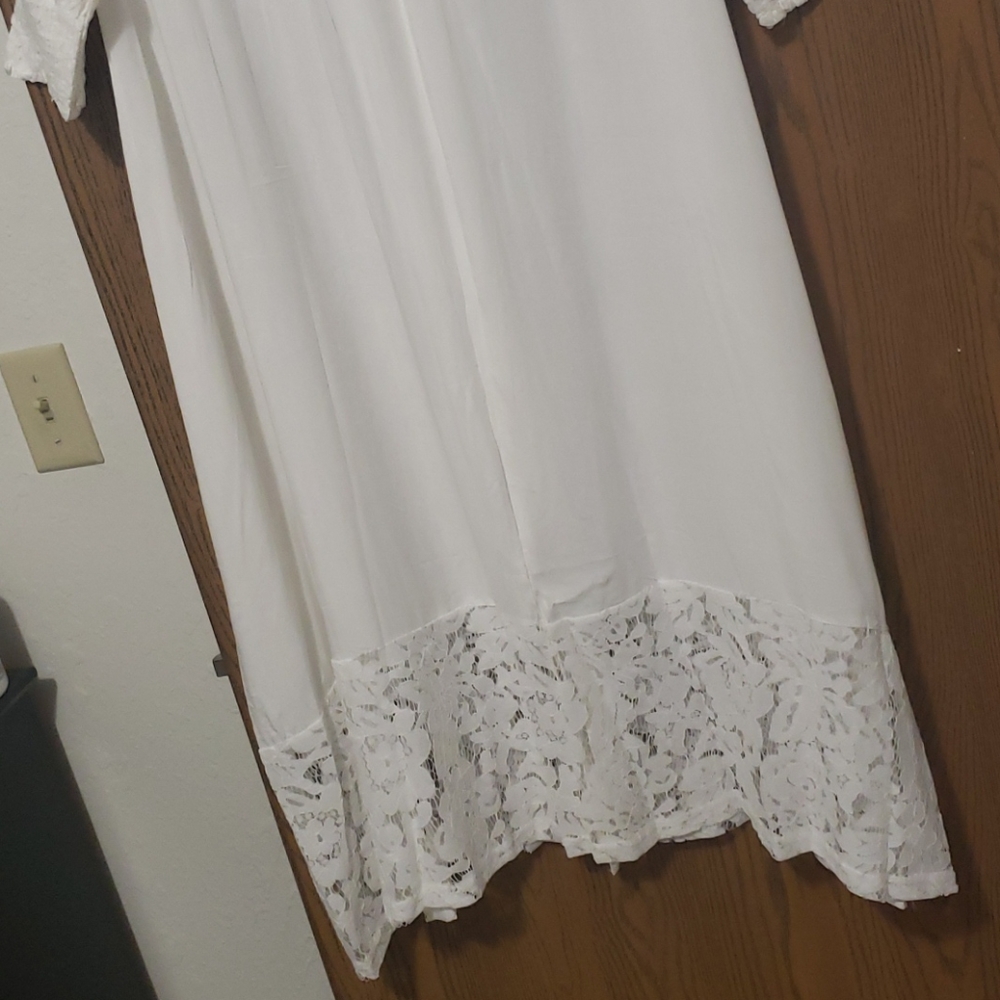1 left🌼New boutique Button Front Dress - Picture 11 of 16